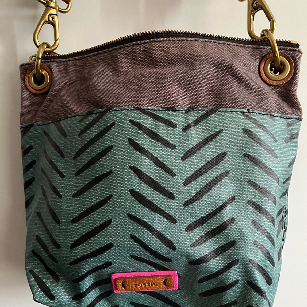 Fossil Blue and Brown Shoulder Bag with Chevron Pattern